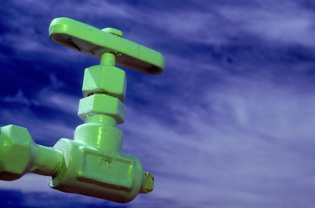 Jak dobrać wydajność pompy, by skutecznie nawadniać ogród?