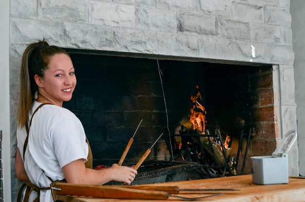 Jak estetycznie i trwale wykończyć komin na dachu?