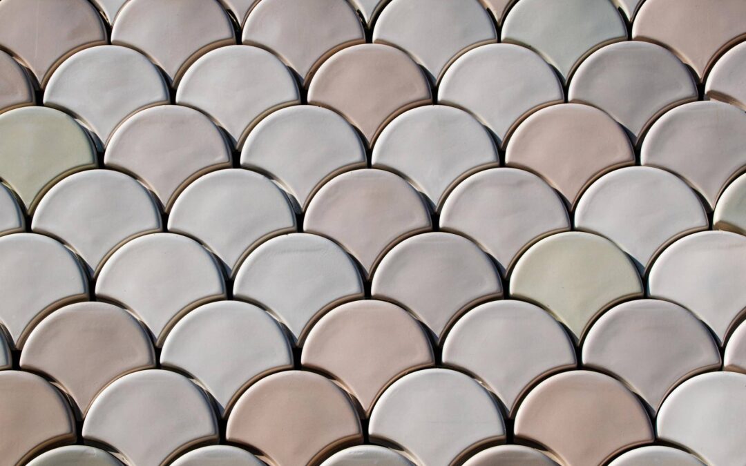 Dachówka ceramiczna układana jak rybia łuska - tradycja czy nowoczesność?